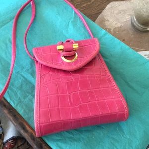 NWOT MAXX ACCESSORIES OF NY PINK MULTIPLE WEAR BAG